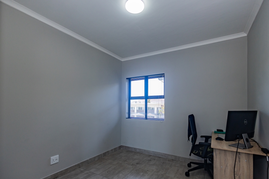 2 Bedroom Property for Sale in Belgravia Western Cape